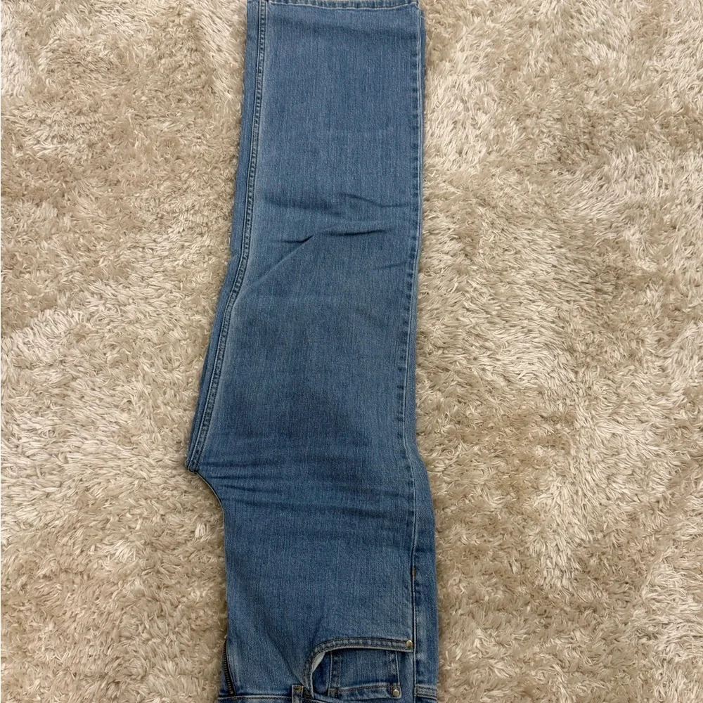 High Rise Blue Jeans - Picture 4 of 4